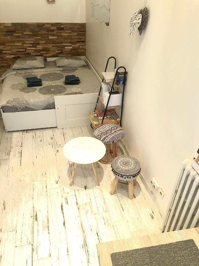 Cozy Nest Apartamento Tolón Exterior foto