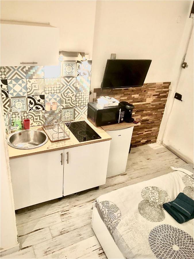 Cozy Nest Apartamento Tolón Exterior foto